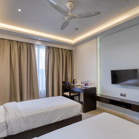 Hotel Grand Visava Lonavala Esterno foto