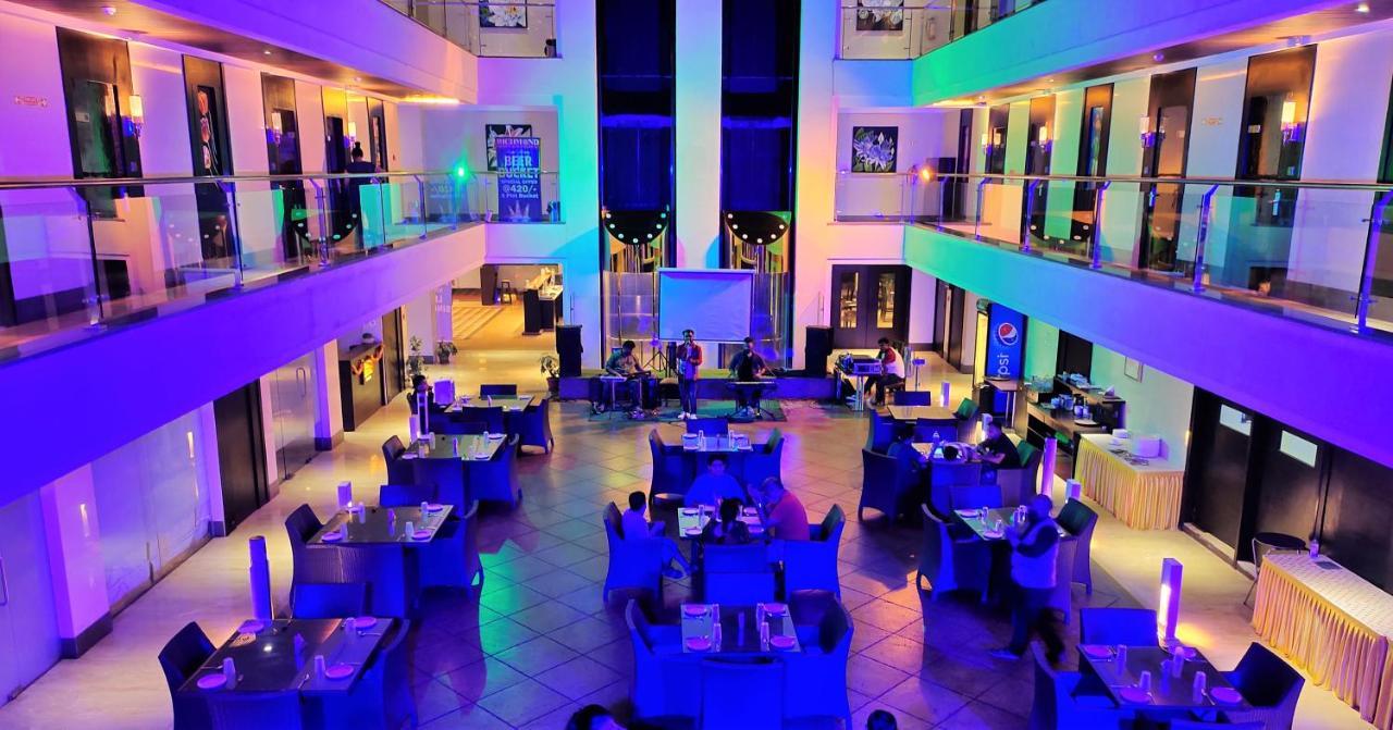 Hotel Grand Visava Lonavala Esterno foto