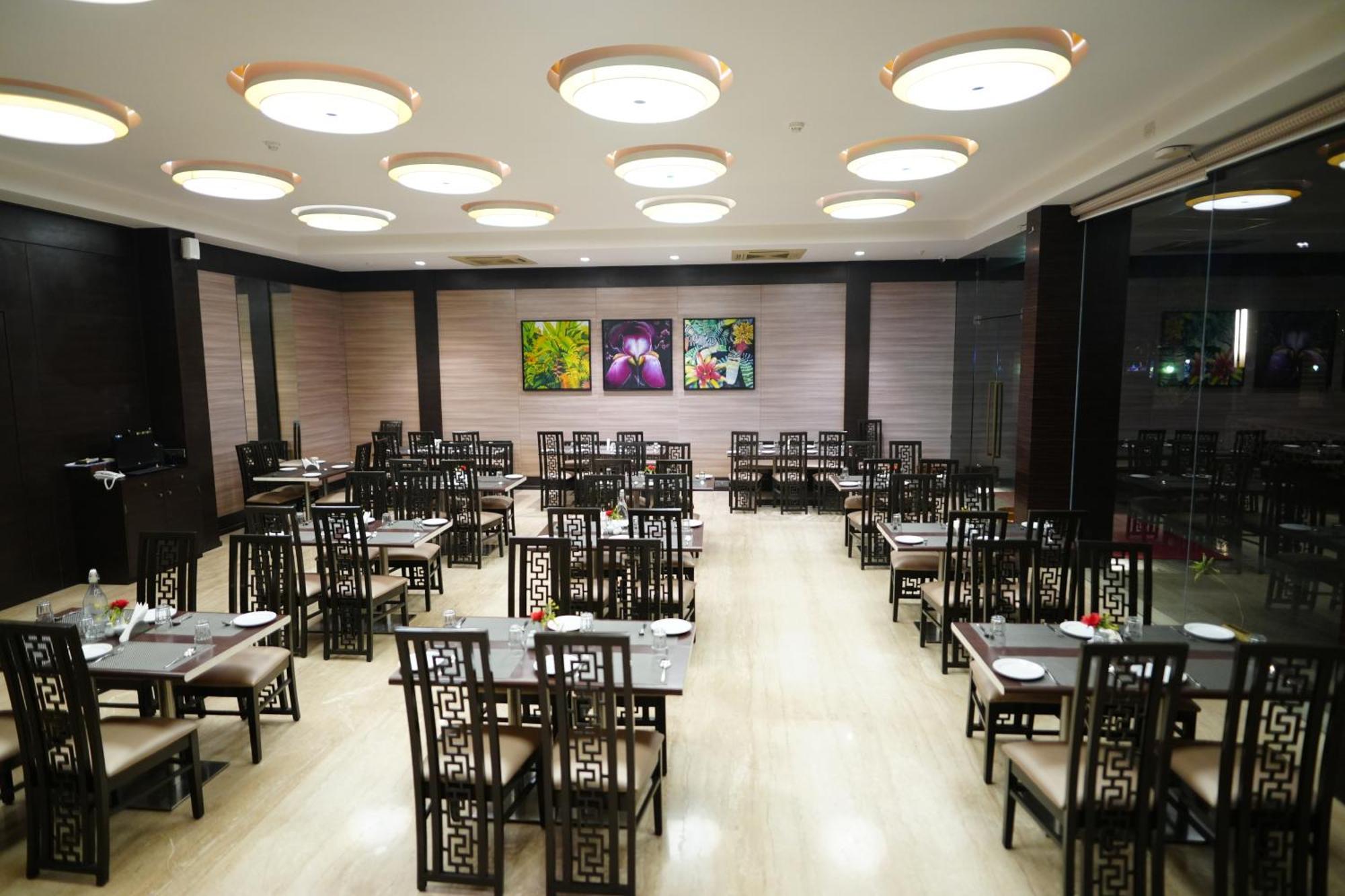 Hotel Grand Visava Lonavala Esterno foto
