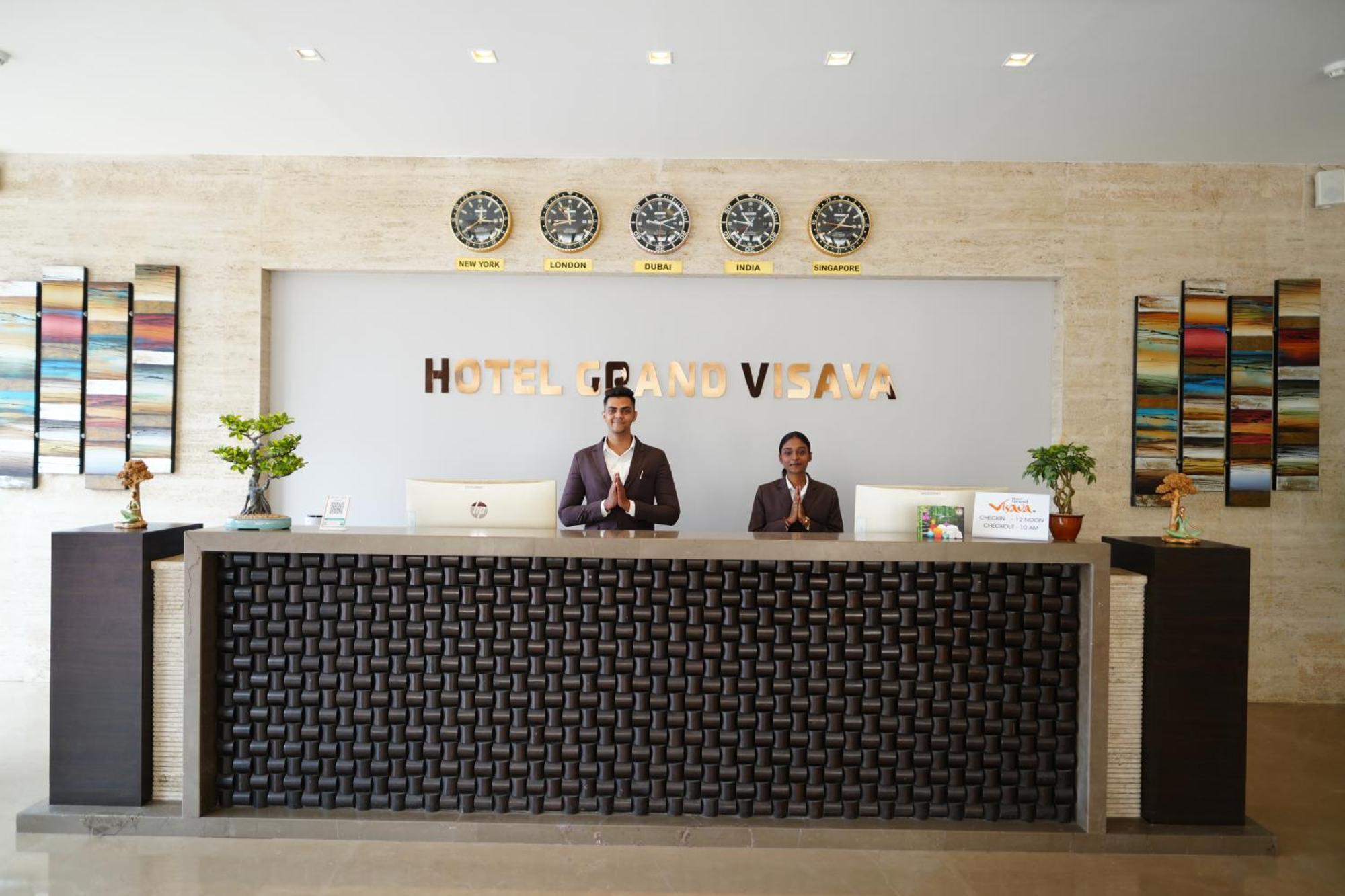 Hotel Grand Visava Lonavala Esterno foto