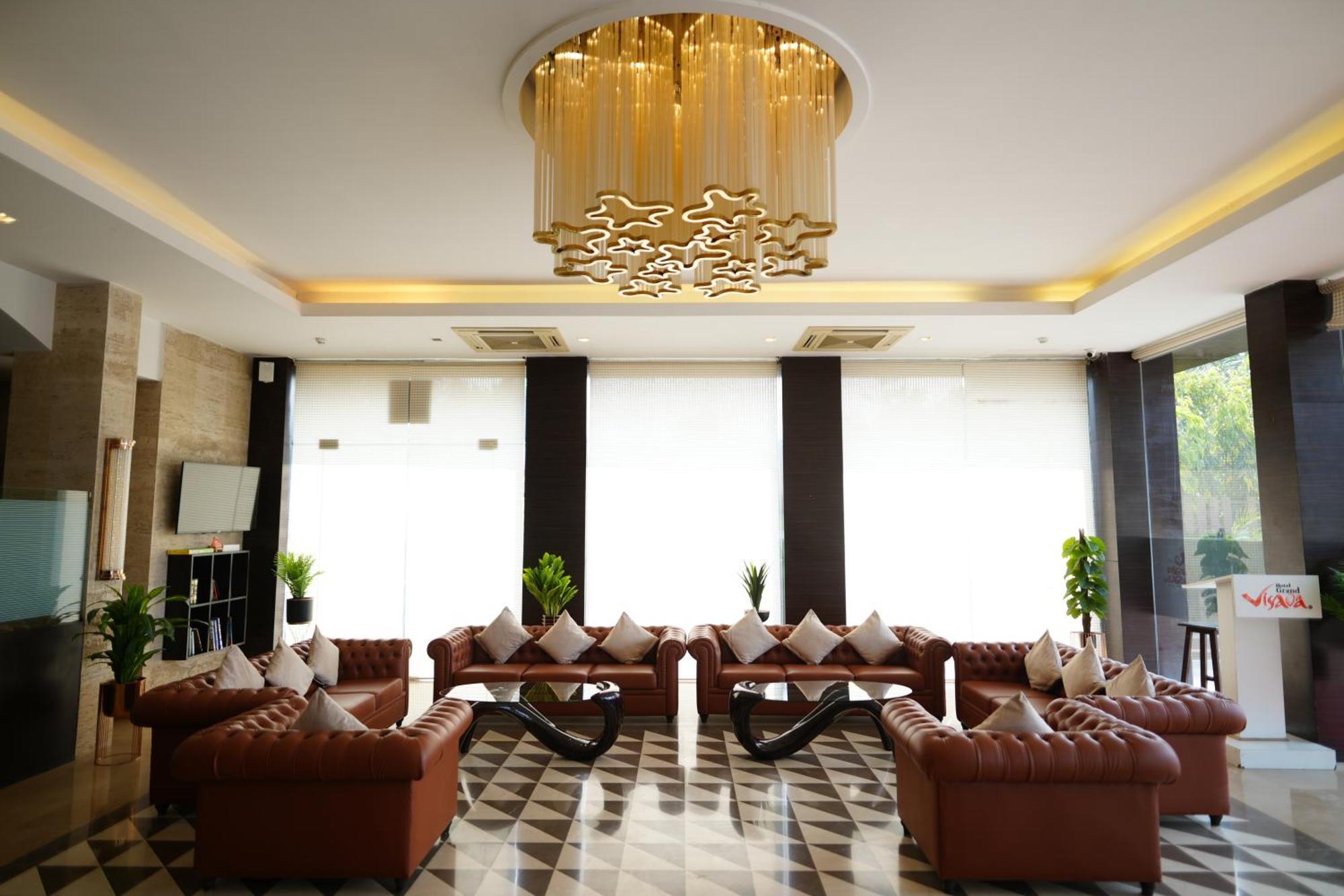 Hotel Grand Visava Lonavala Esterno foto