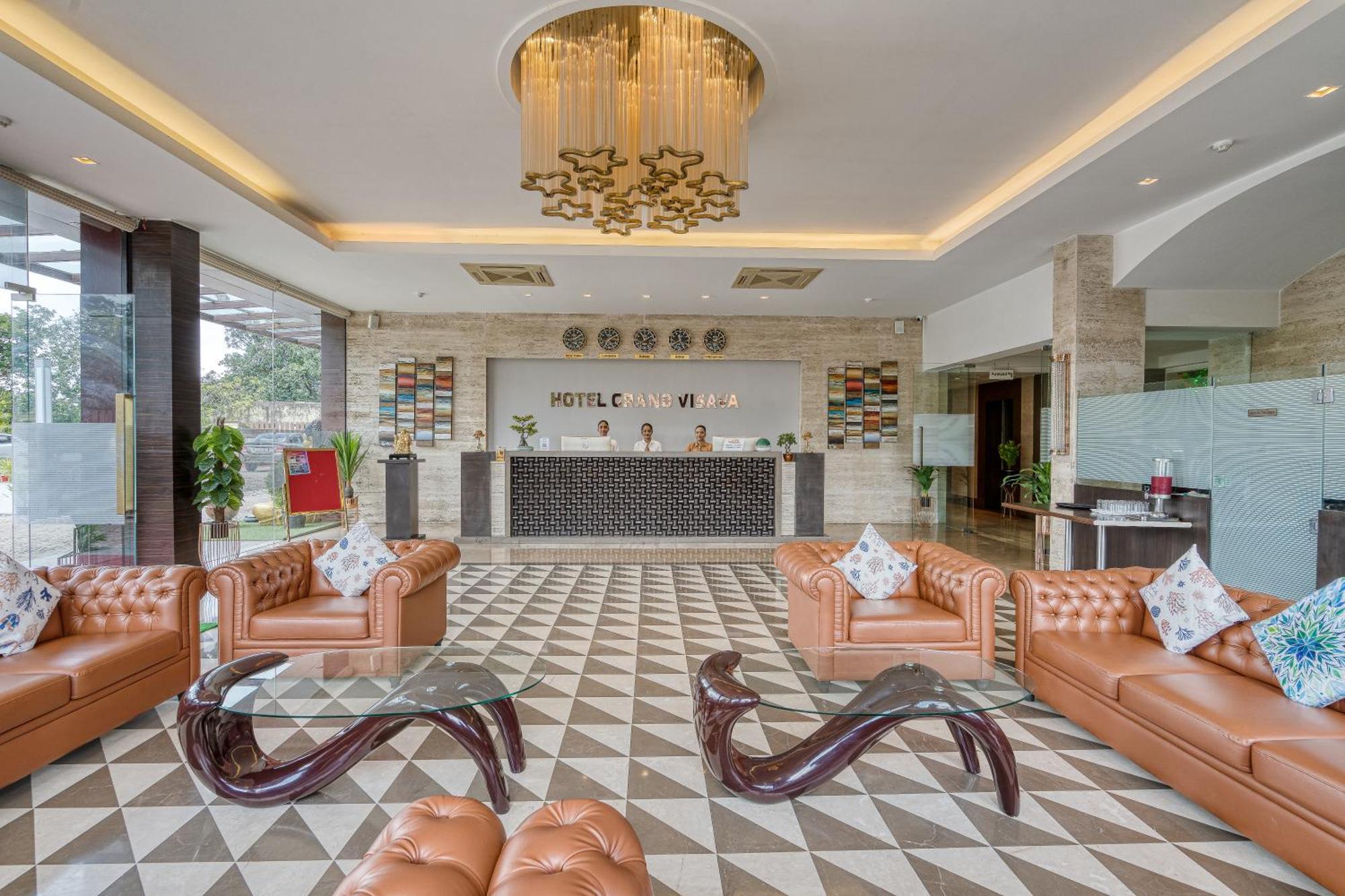 Hotel Grand Visava Lonavala Esterno foto