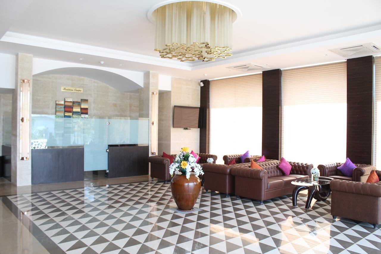 Hotel Grand Visava Lonavala Esterno foto