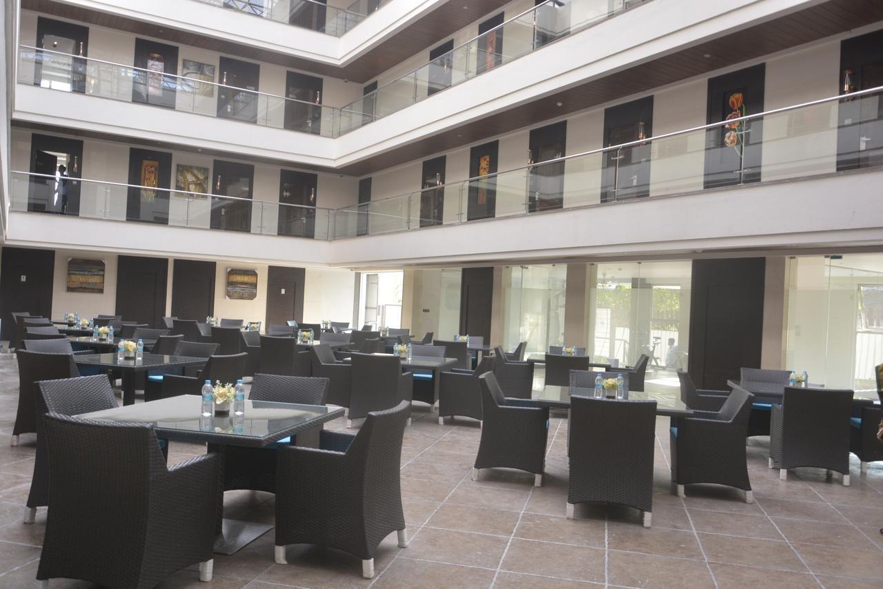 Hotel Grand Visava Lonavala Esterno foto