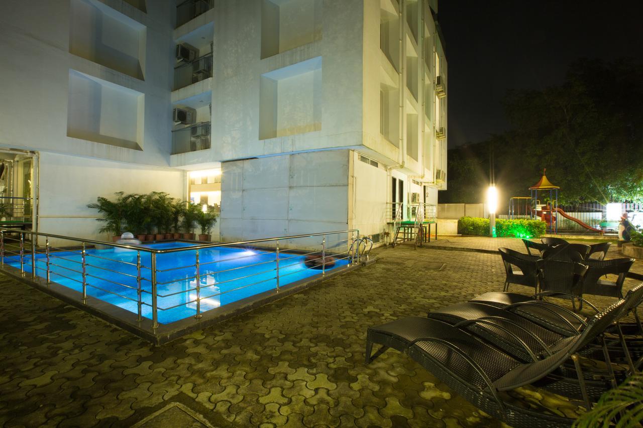 Hotel Grand Visava Lonavala Esterno foto