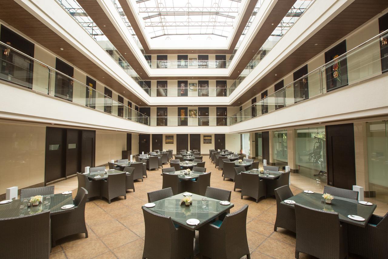 Hotel Grand Visava Lonavala Esterno foto