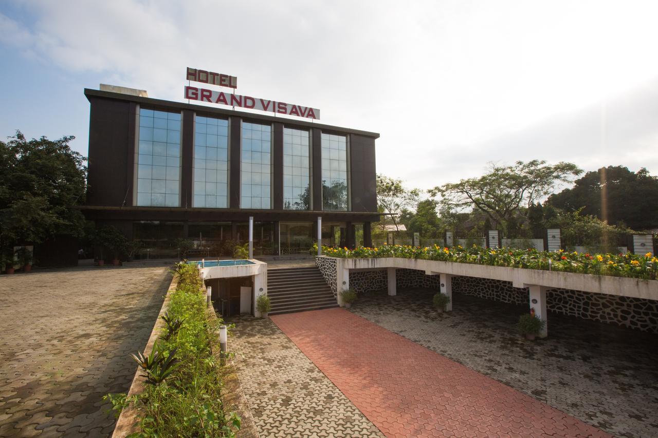 Hotel Grand Visava Lonavala Esterno foto