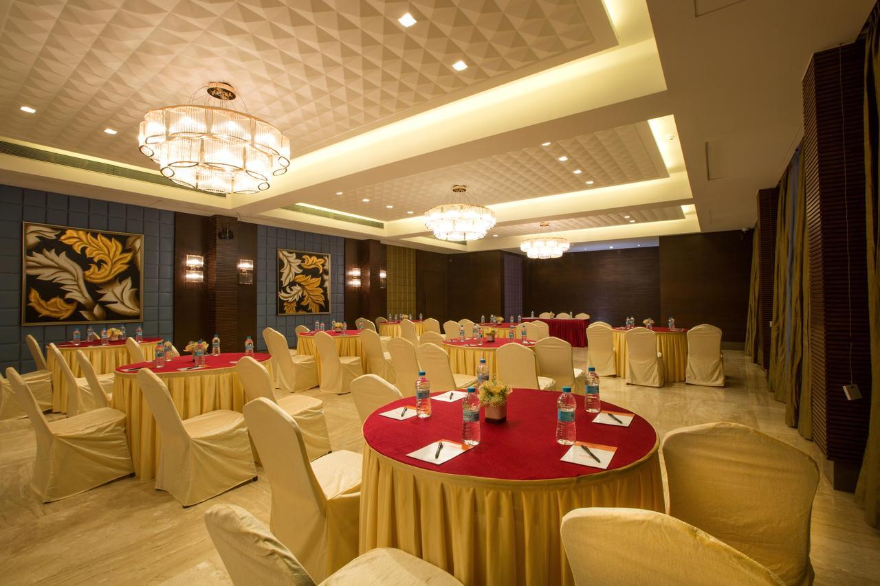 Hotel Grand Visava Lonavala Esterno foto